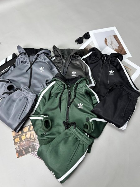 ترينج شتوي ولادي ثقيل مبطن 3-8 Adidas